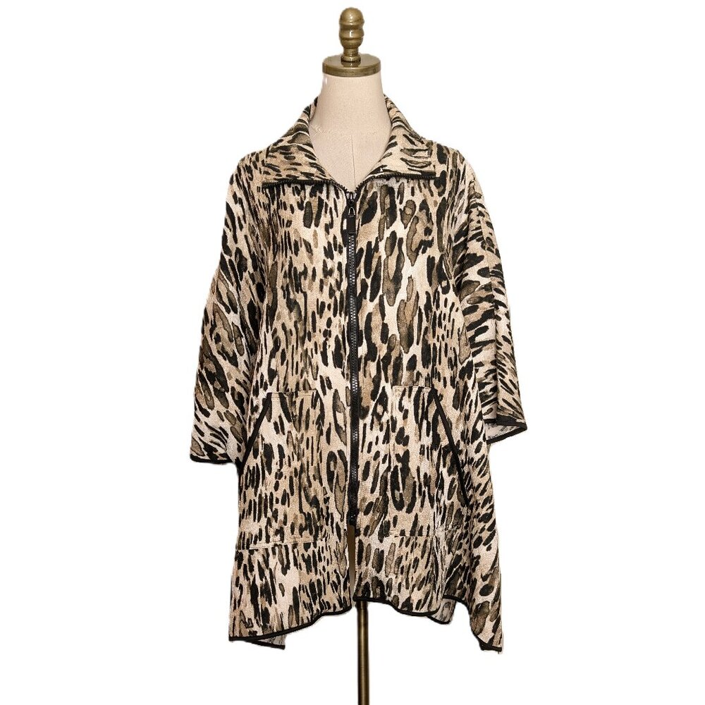 IC by Connie K Full Zip Poncho Jacket Size S Brown Black Animal Print Call of th